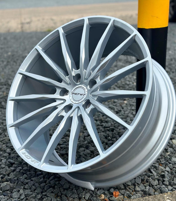 20" Inovit Torque - Silver T5 | T6