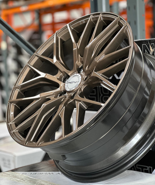 19" Inovit Blitz - Bronze *Custom Finish* (Audi)
