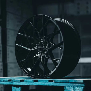 18" Romac Vortex - Black (VW)