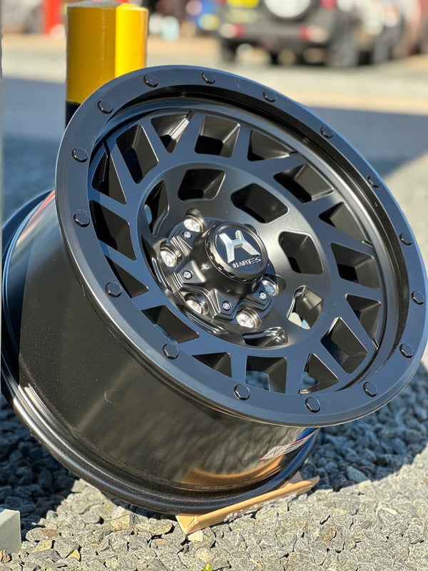 18" Hartes Metal Monster - Black  (Ford Ranger)