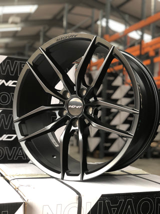 20" Inovit Vector - Black (Mercedes) Staggered *CLEARANCE*