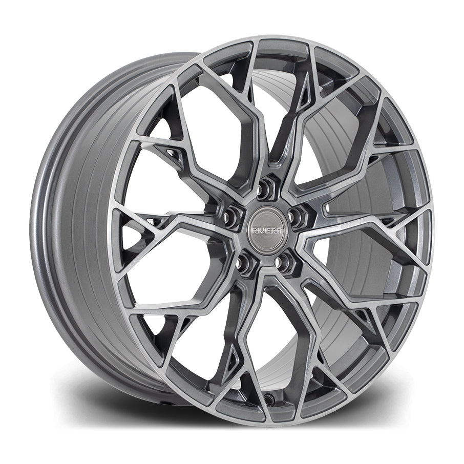 19-inch Riviera RF5 Carbon Grigio alloy wheels