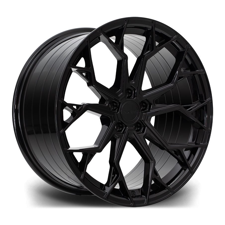 19-inch Riviera RF5 Gloss Black alloy wheels