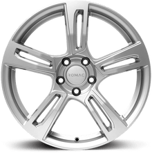 15-inch Romac Edge Silver alloy wheel