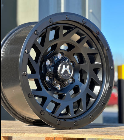 18" Hartes Metal Monster - Black  (Ford Ranger)